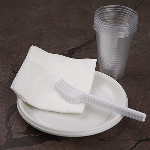 Посуда однораз. Набор  Пикник на 6 персон (тарелки, стаканчики, стопки, вилки, салфетки