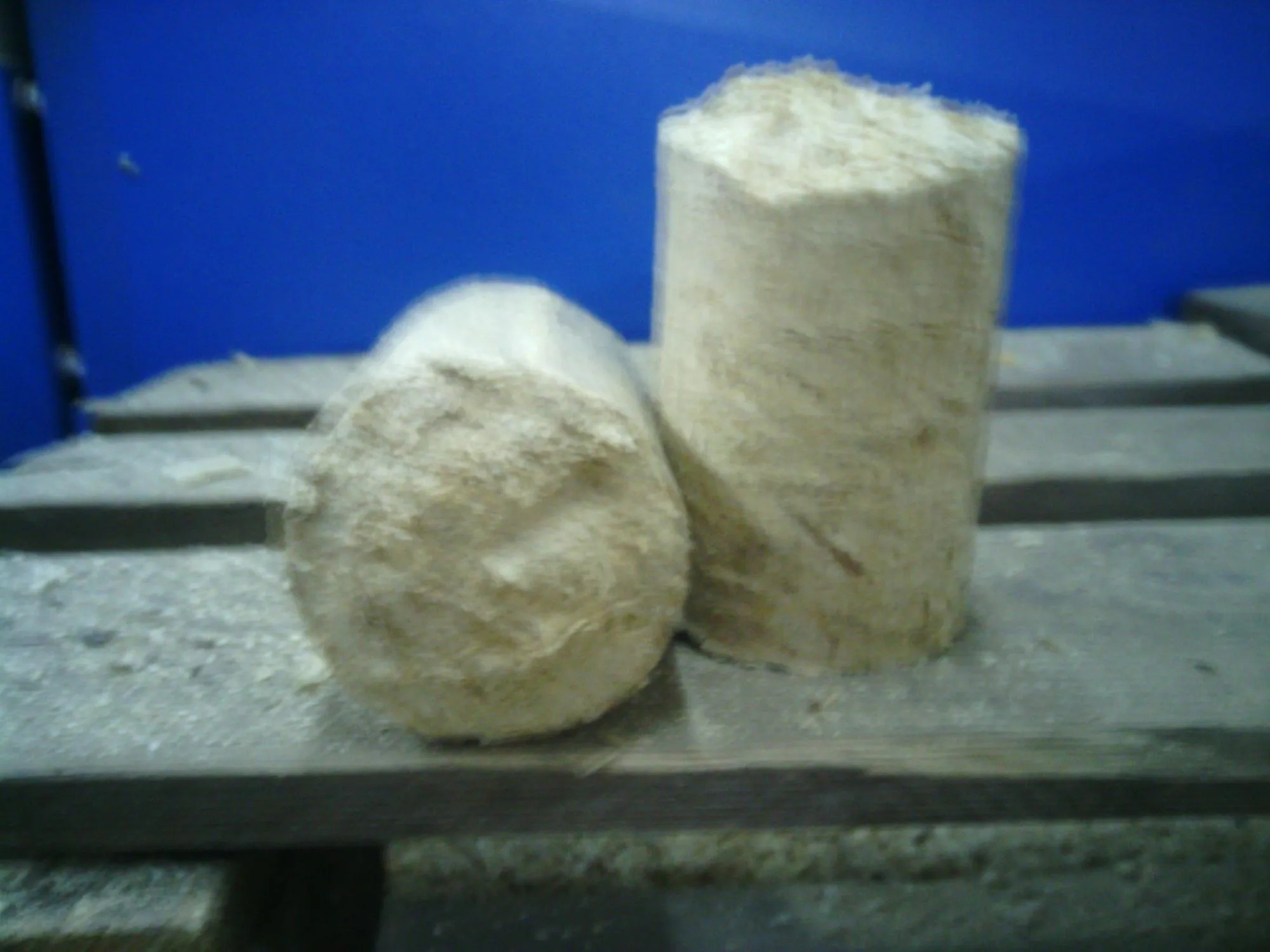 Брикеты топливные  древесные шт 10кг Квадратики