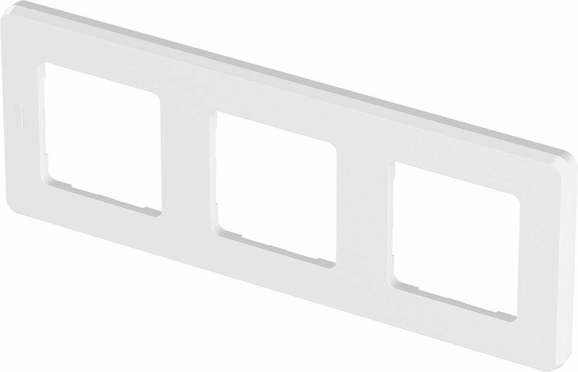 Legrand INSPIRIA Белый Рамка 3-местная IP20 скрытая установка