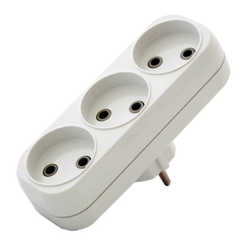 Разветвитель 3 гнезда с зазем.контактами,белый плоский INIVERSAL