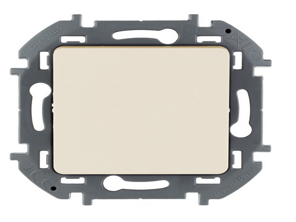 Рамка 3-местная IP20 LEGRAND INSPIRIA СЛОНОВАЯ КОСТЬ